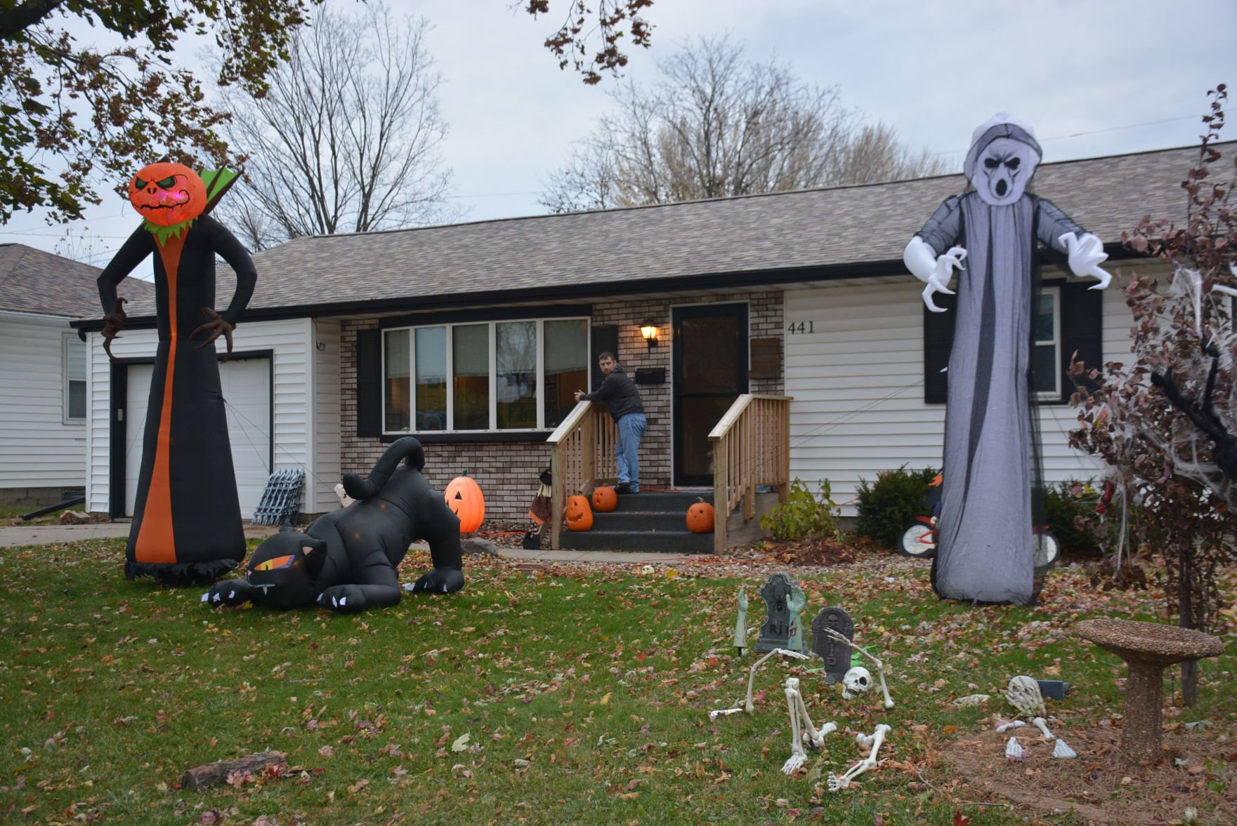 110520-star-news-halloween26.jpg